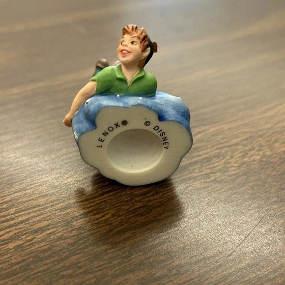 Lenox Peter Pan Disney Magic Thimble Collection figurine - Picture 4 of 7